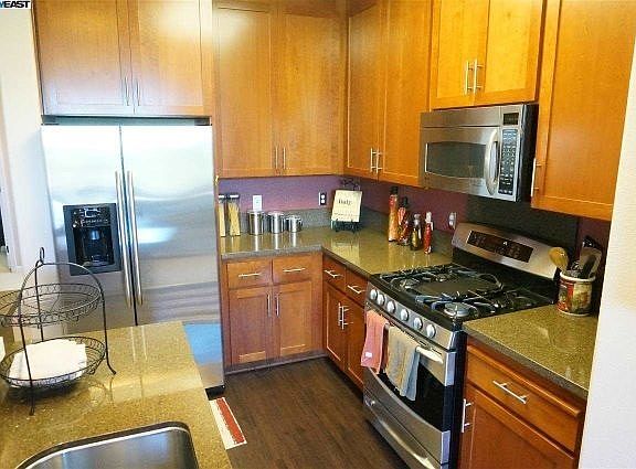 2nd image of 30923 Union City Blvd