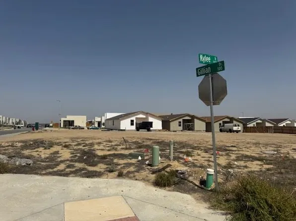 5702 Kylee Dr, Laredo, TX 78043