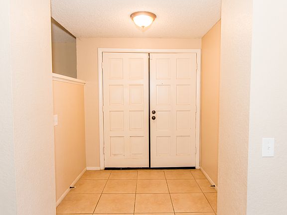 3rd image of 40410 Royal Cir