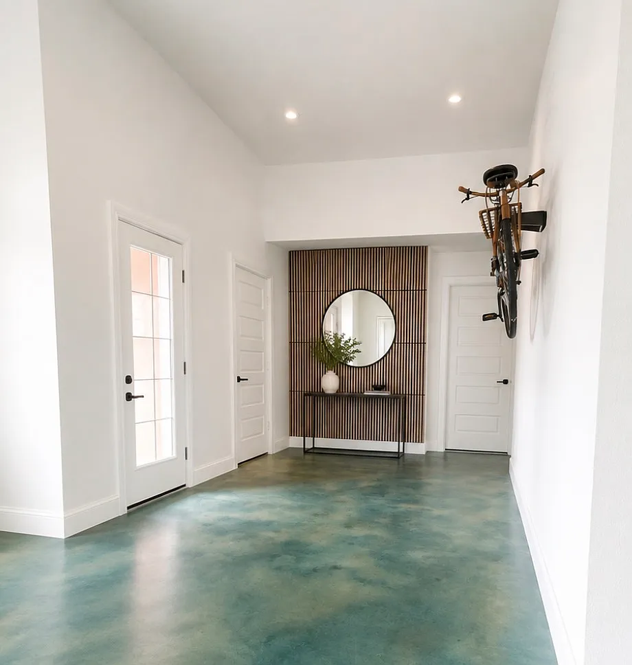 4 bed, 3000 sqft, $6,000 — Photo 1
