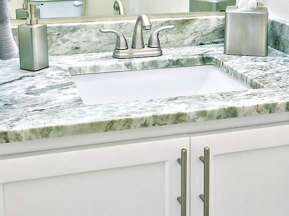 Arris - Main Floor Powder room