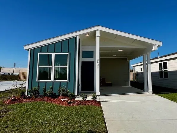 2821 Live Oak Dr, Terrytown, LA 70056