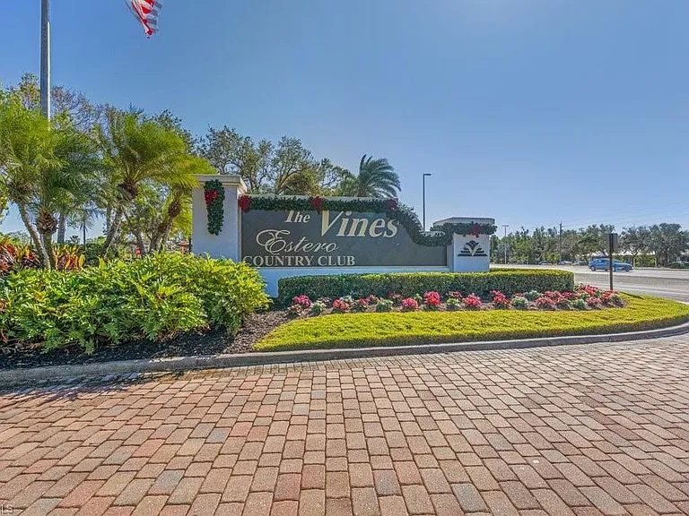 8251 Grand Palm Dr #3 — Photo 37
