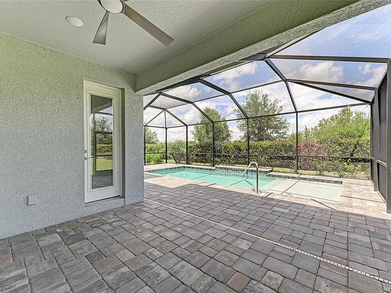 4745 Antrim Dr — Photo 75