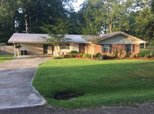 106 Eastwood Dr, Forest, MS 39074