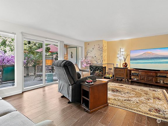 4th image of 10430 Gravelly Lake Dr SW #41