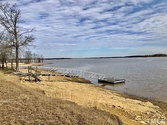 2nd image of 206 Long Grass Dr