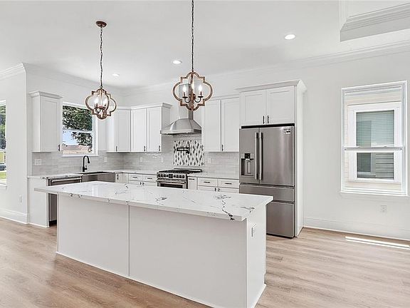 5th image of 5628 Franklin Ave