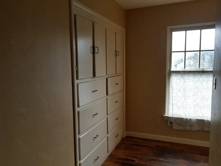 678 Normal Ave — Photo 17
