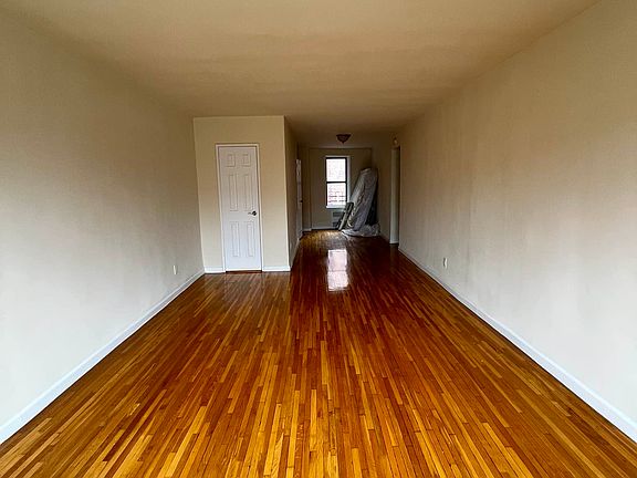 4th image of 8611 Whitney Ave APT 4P
