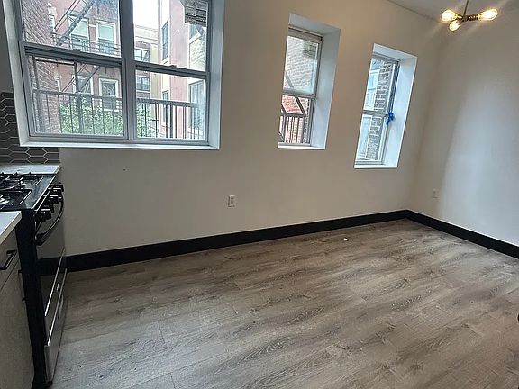 5th image of 11 Thomas St #2BA
