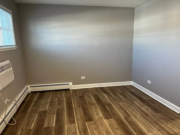 Salt Creek Apartments — Photo 31