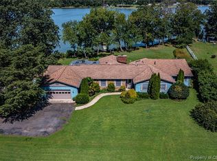 45 Cedar Dale Ln, Reedville, VA 22539