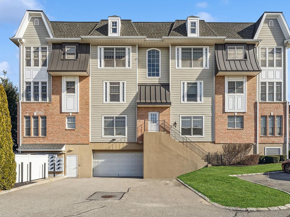 1st image of 121 Roosevelt Way #1205