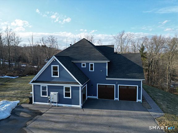 3rd image of 399 Hill Road