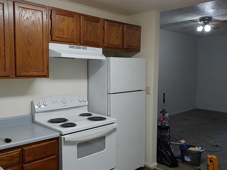 150 Main St #7 — Photo 8
