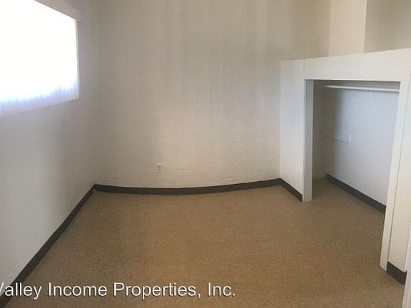 2nd image of 1402 E Jefferson St APT 07