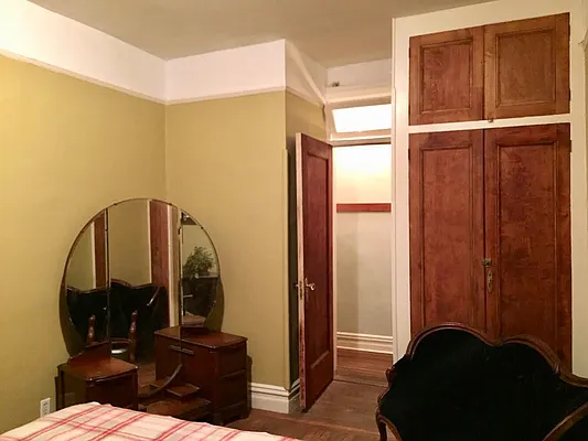 Sold by Living New York | media 6