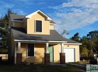 239 Crescent Dr, Savannah, GA 31404