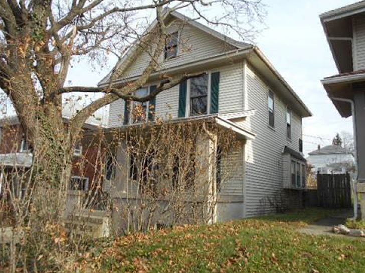 1st image of 604 Bowen St