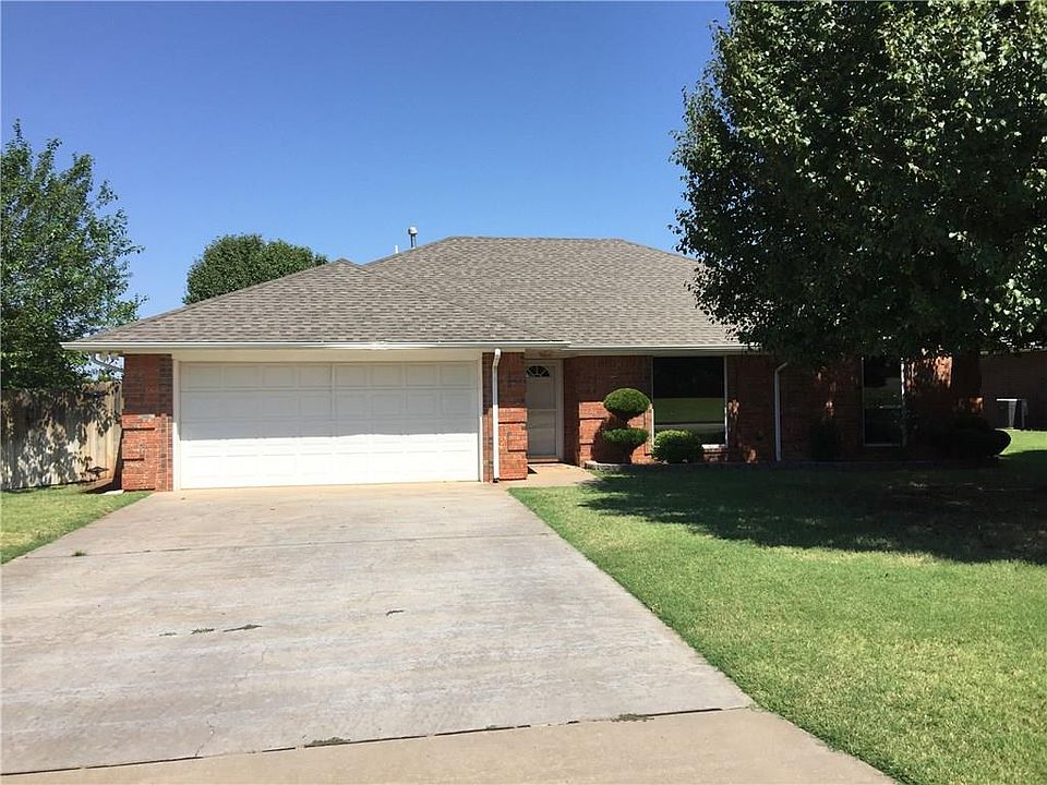 1st image of 326 Mary Dr