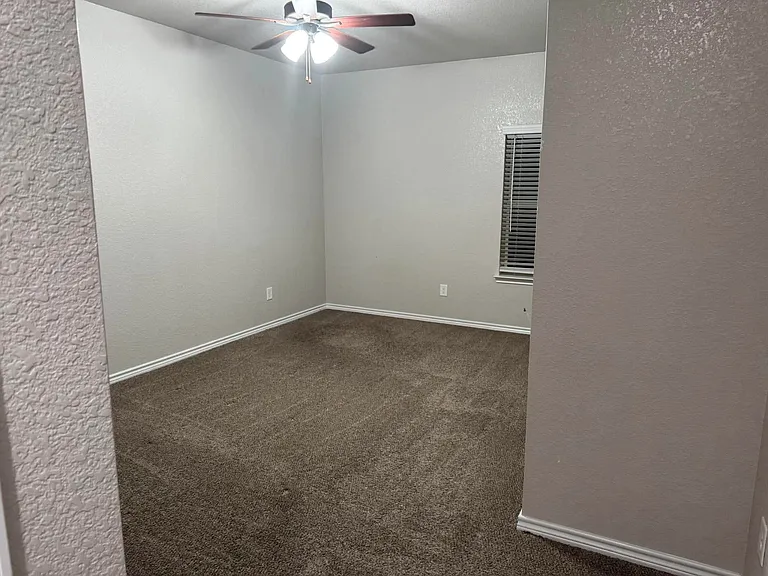 7715 Silicon Dr — Photo 21