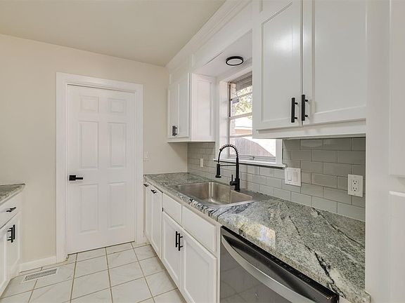 5th image of 7417 NW 7th St