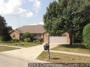 6 Fir Ct, Monticello, IL 61856