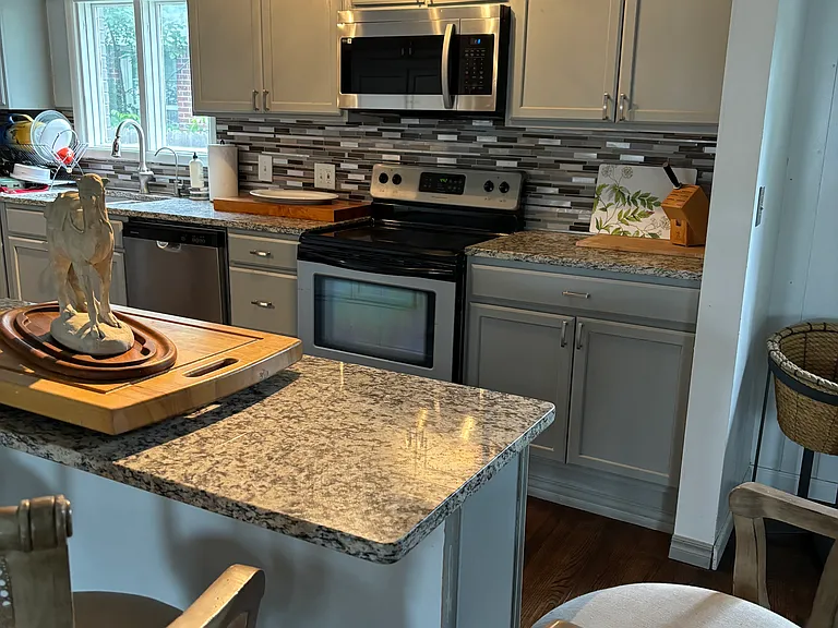 2135 S Florence Ave — Photo 11