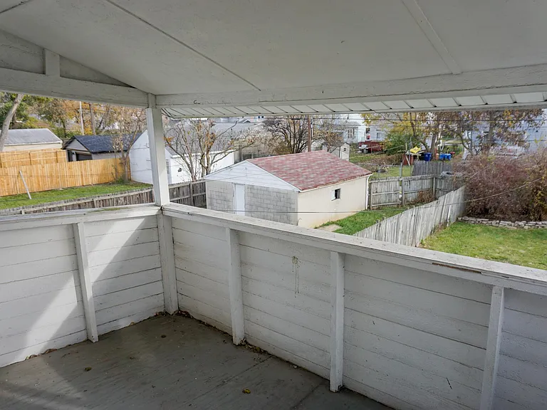 94 N Chase Ave — Photo 20