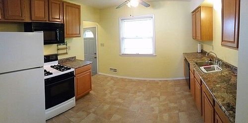 1st image of 915 Birch Dr