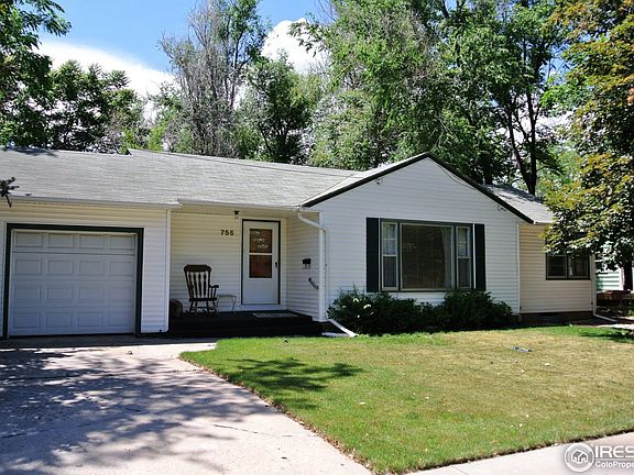 2nd image of 755 Douglas Ave