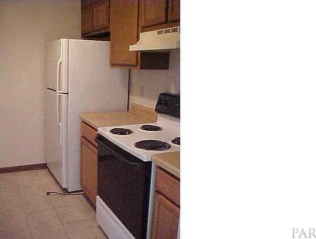 2nd image of 3262 Maplewood Dr APT D