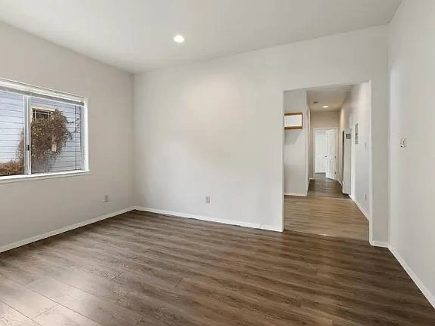 1619 Fairview Street — Photo 2