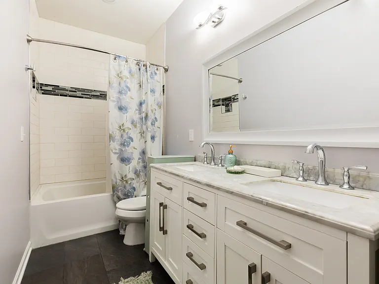 2nd floor bath