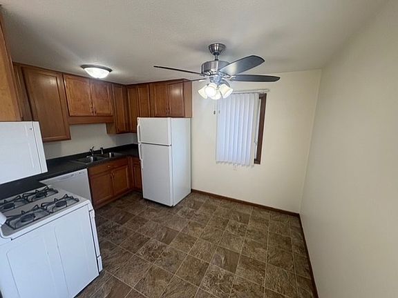 3rd image of 1121-1129 79th Ave NE #112902