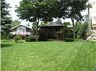 39414 N Lake Ave, Lake Villa, IL 60046