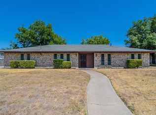 226 Evelyn St, Desoto, TX 75115