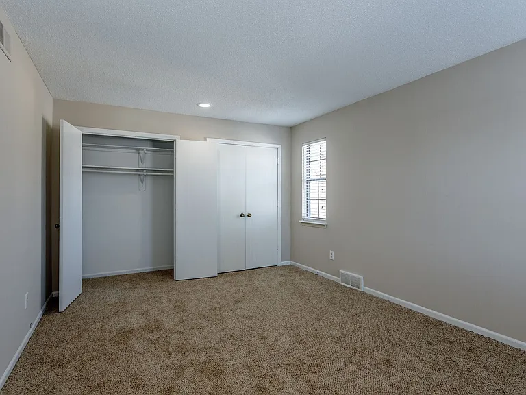 Nieman Park Townhome Duplexes — Photo 9