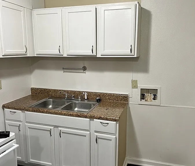 3102 Summit Ave #H — Photo 3