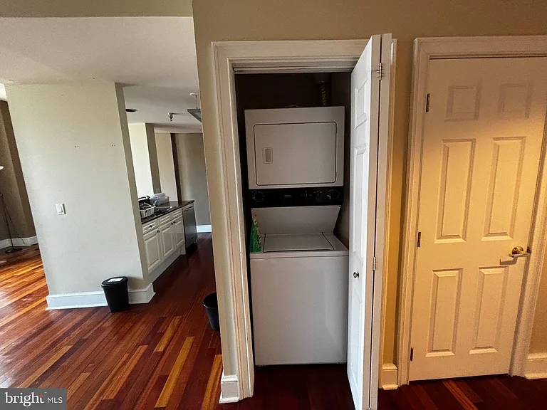 1500 Chestnut St #11A — Photo 11