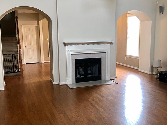 5th image of 2417 Abbeyglen Cir