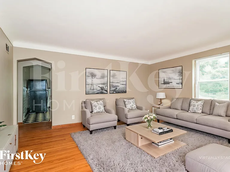11251 Old Halls Ferry Rd — Photo 3