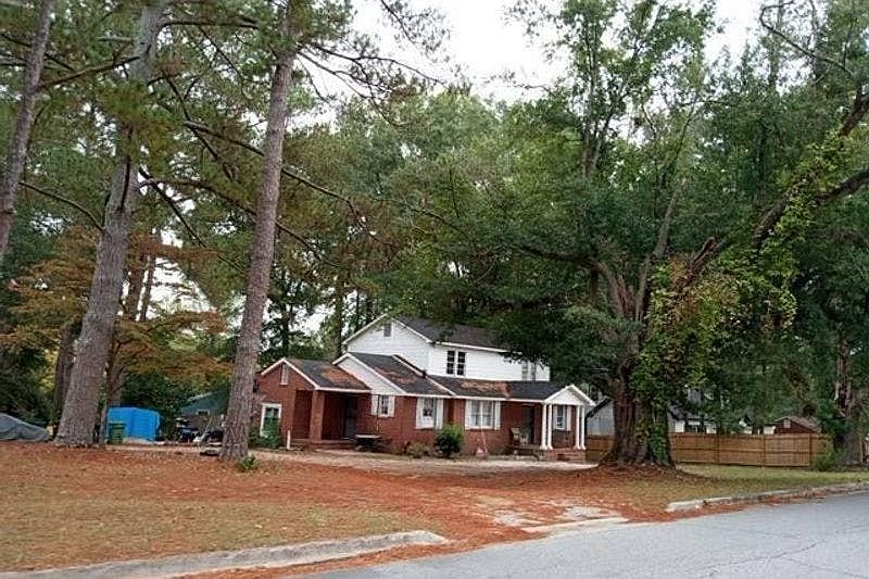 2nd image of 1568 Alta Vista Dr