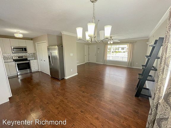 4th image of 6384 Mary Esther Ln