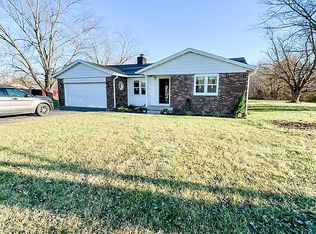 808 Blue Lick Rd, Henryville, IN 47126