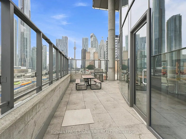 3 Market St #421 — Photo 23