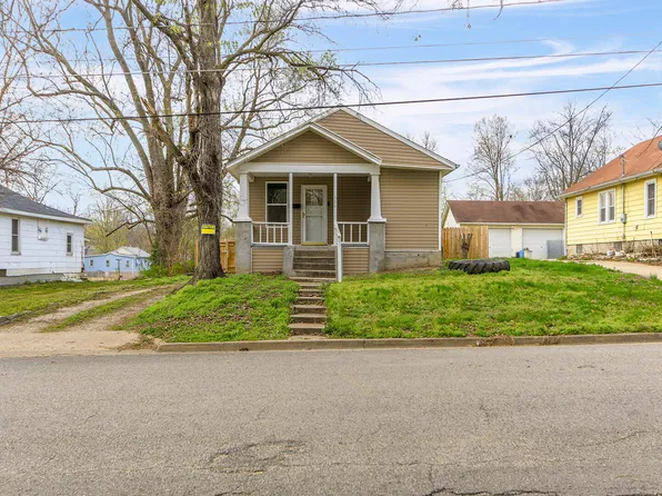 666 W Jackson St, Marshall, MO 65340