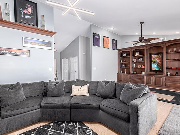 4th image of 4725 N 84th Way