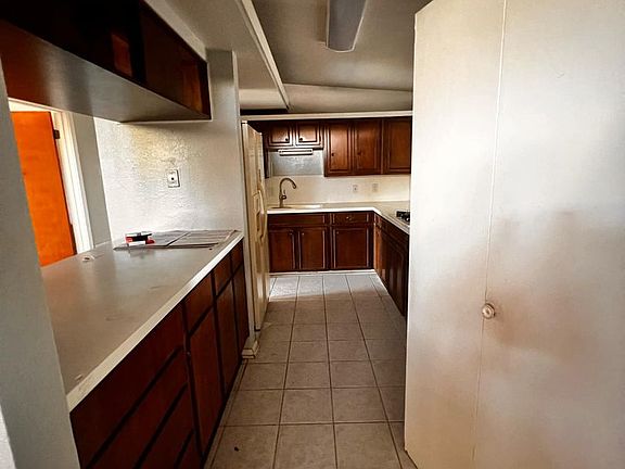 4th image of 702 Santa Anita Dr